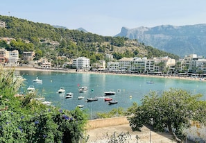 Deluxe Double Room, Mobility Accessible, Sea View | Beach/ocean view