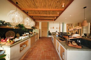 Tägliches inbegriffenes Frühstücksbuffet