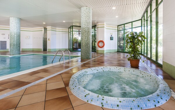 室內 Spa 池