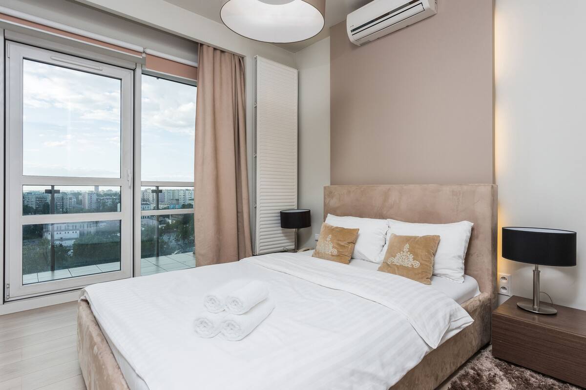 Apartamento, 1 habitación (Master Corner) | Ropa de cama de alta calidad, caja fuerte, cortinas opacas