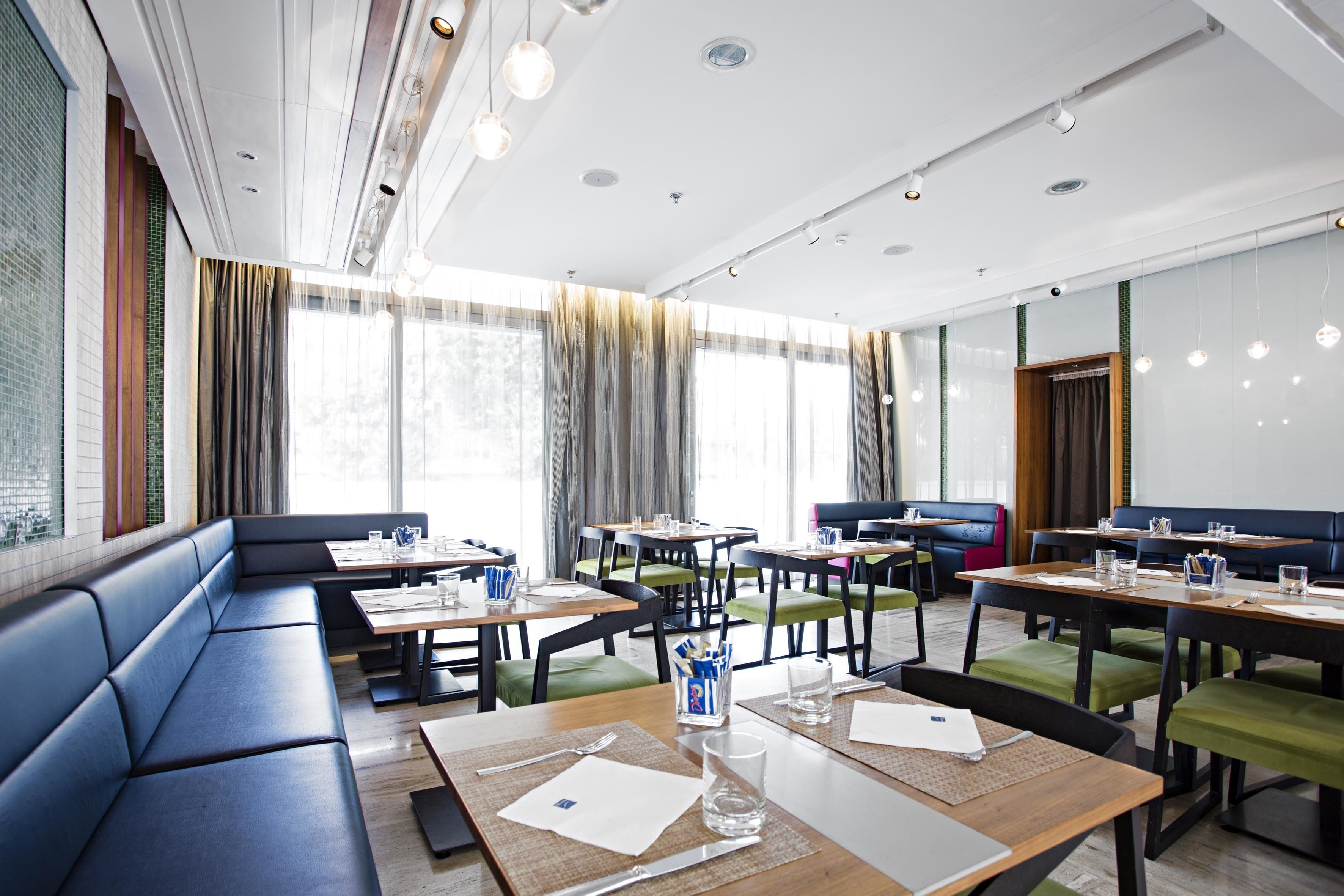 breakfast, lunch, dinner served; italian cuisine