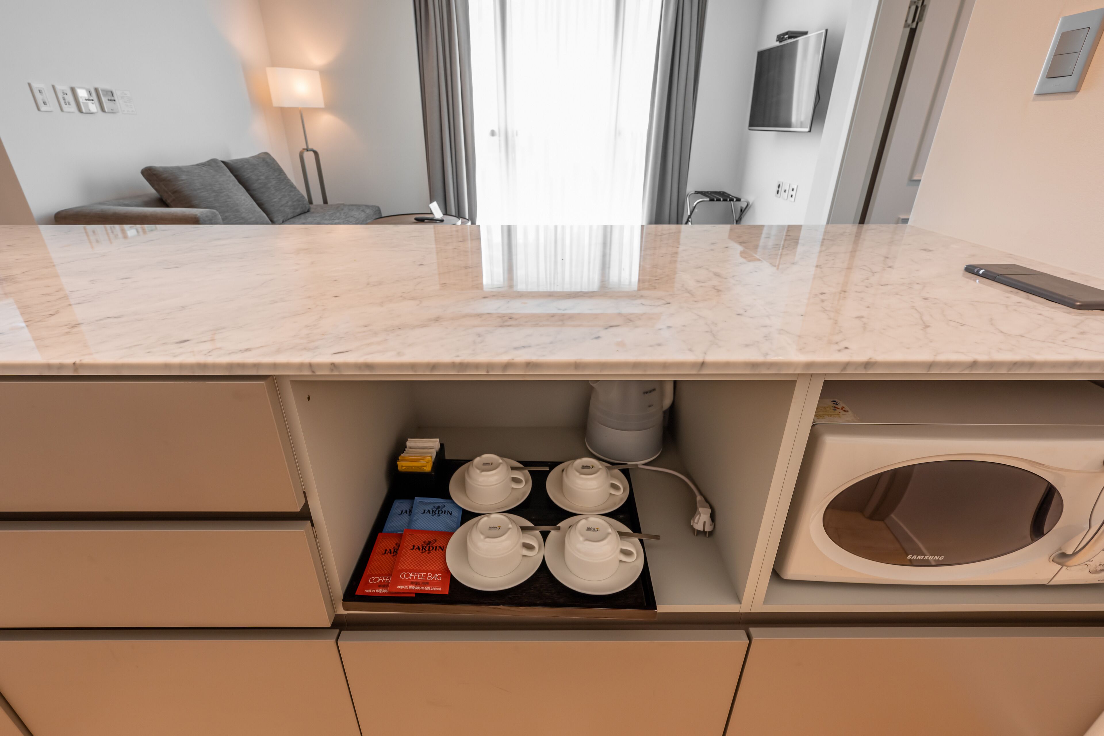 suite (self-catering) | in-room dining