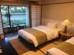 Japanese Modern Twin, Non Smoking | Premium bedding, in-room safe, desk, blackout drapes