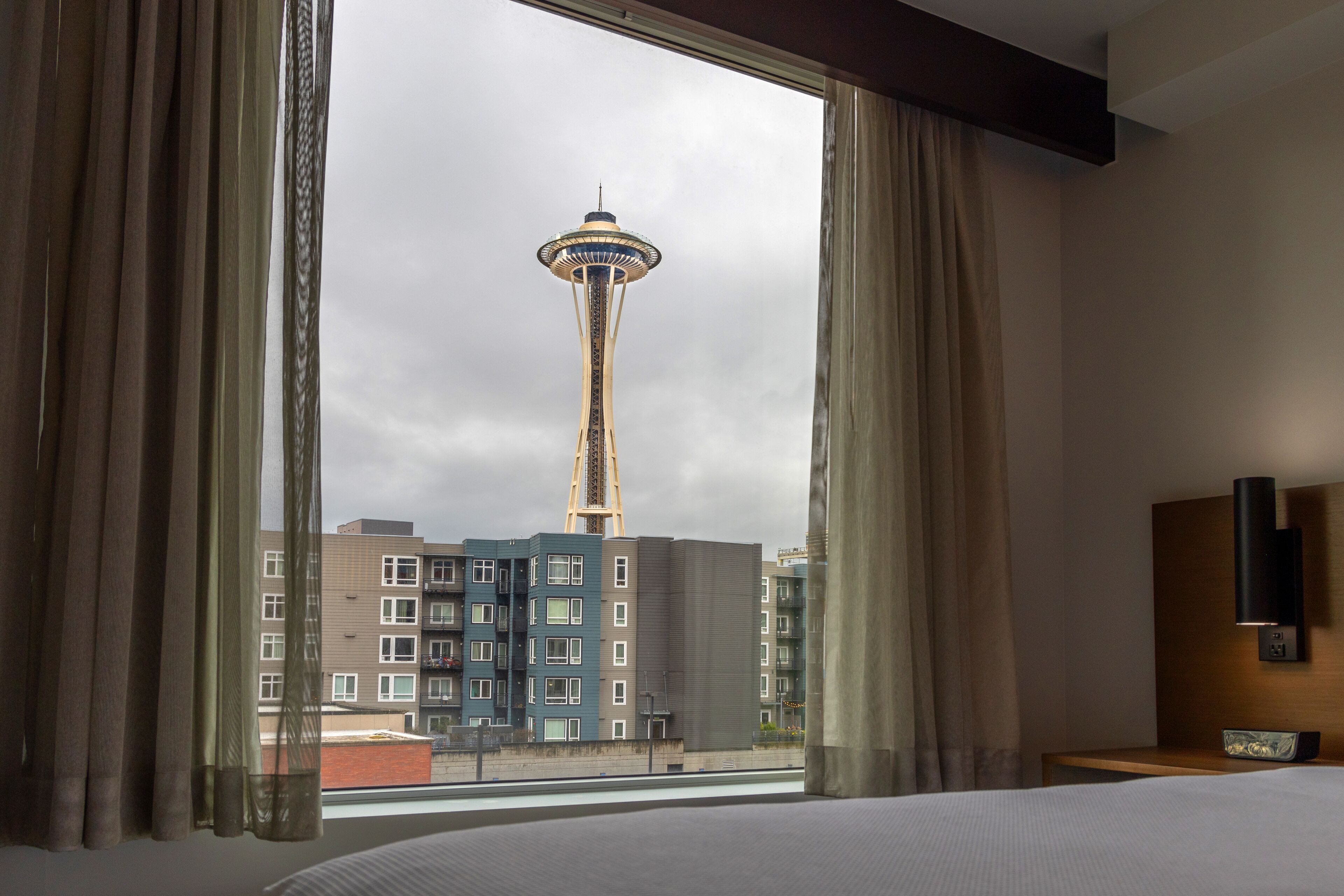 standard room, 1 king bed, city view | hypo-allergenic bedding, pillow-top beds, individually decorated