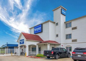 Exterior - Rodeway Inn & Suites Port Arthur - Groves (Port Arthur)