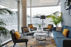 Sala de estar en el lobby
