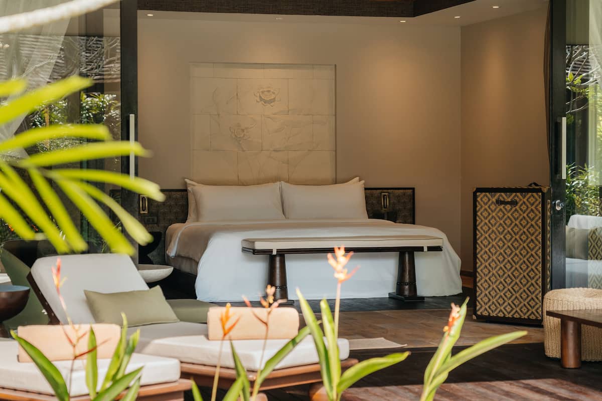 Frigobar, cofres nos quartos, individualmente decorados, escrivaninha