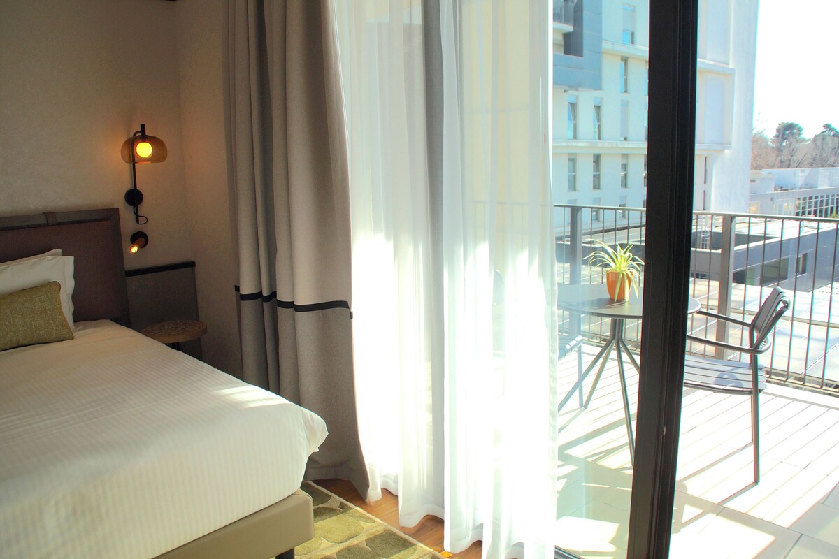 Couette en duvet d'oie, coffres-forts dans les chambres, bureau