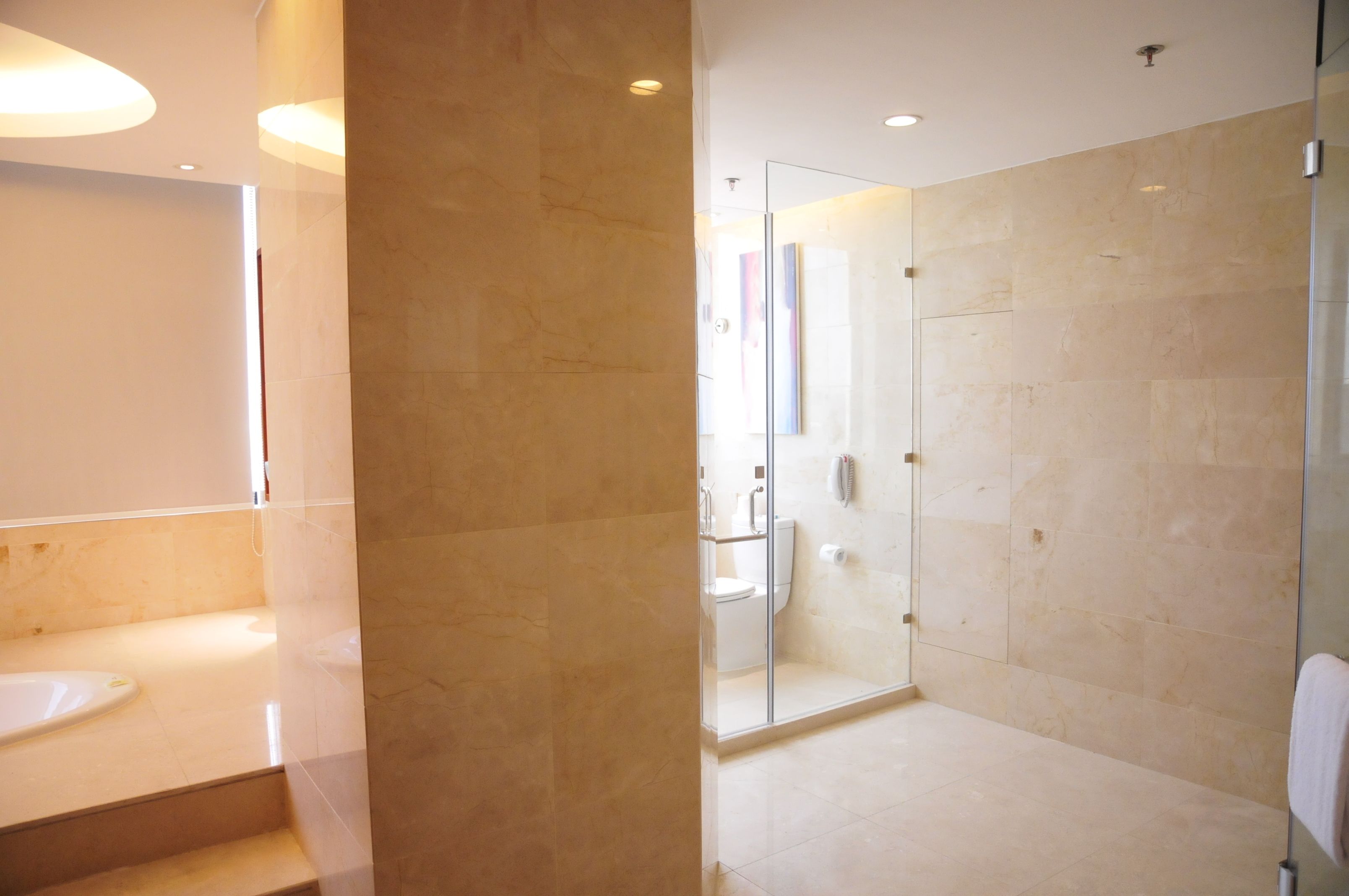deluxe room (superior) | bathroom amenities | separate bathtub and shower, deep-soaking bathtub, free toiletries