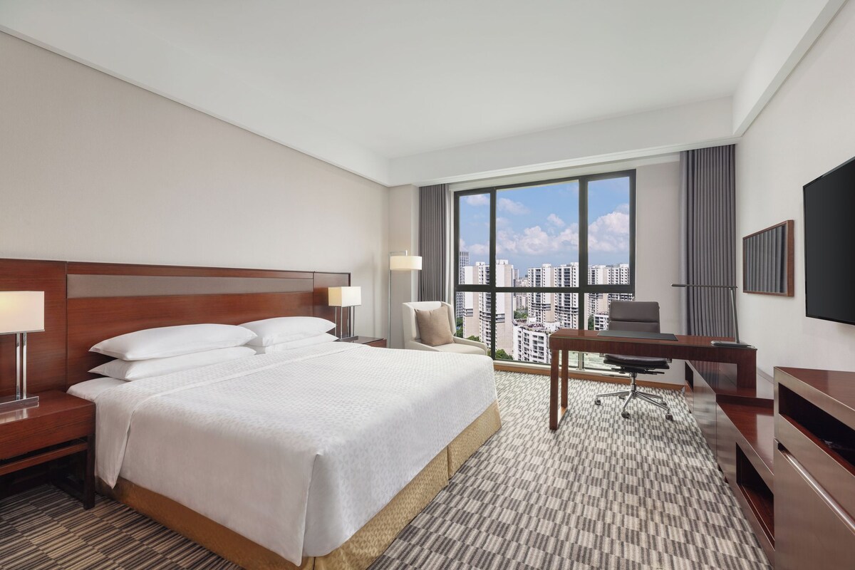 Superior Room, 1 King Bed | Premium bedding, down comforters, minibar, in-room safe
