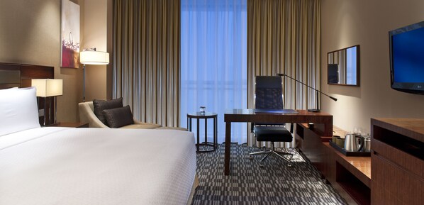 Club Room, 1 King Bed