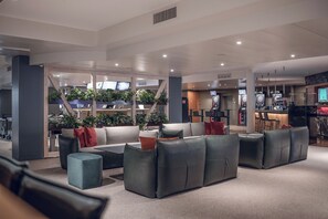 2 bars/lounges - Swiss Holiday Park Resort (Morschach)