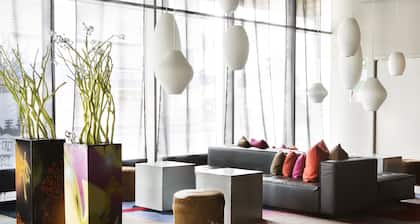 Comfort Hotel Square