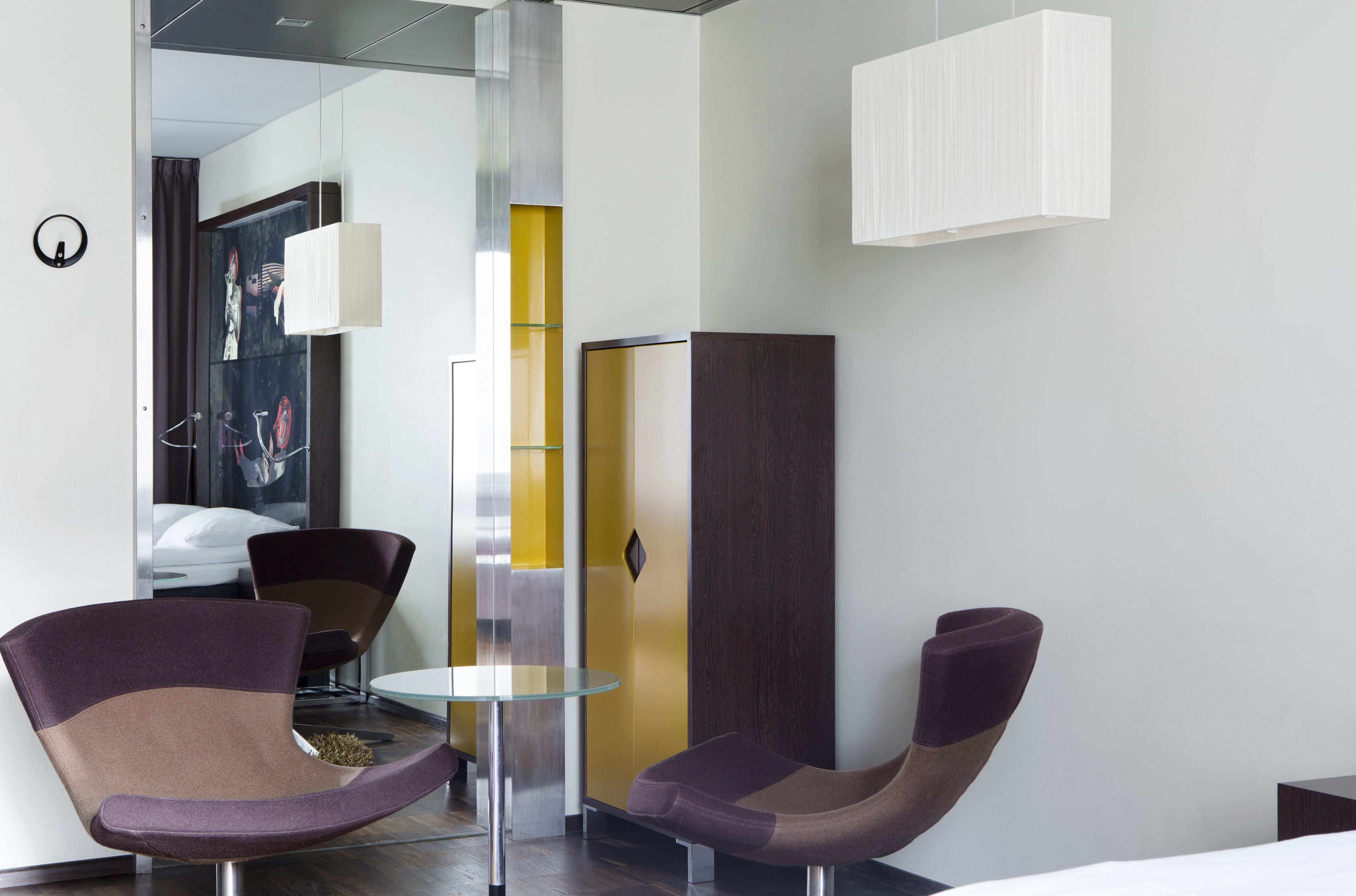 premium bedding, pillow-top beds, desk, blackout curtains