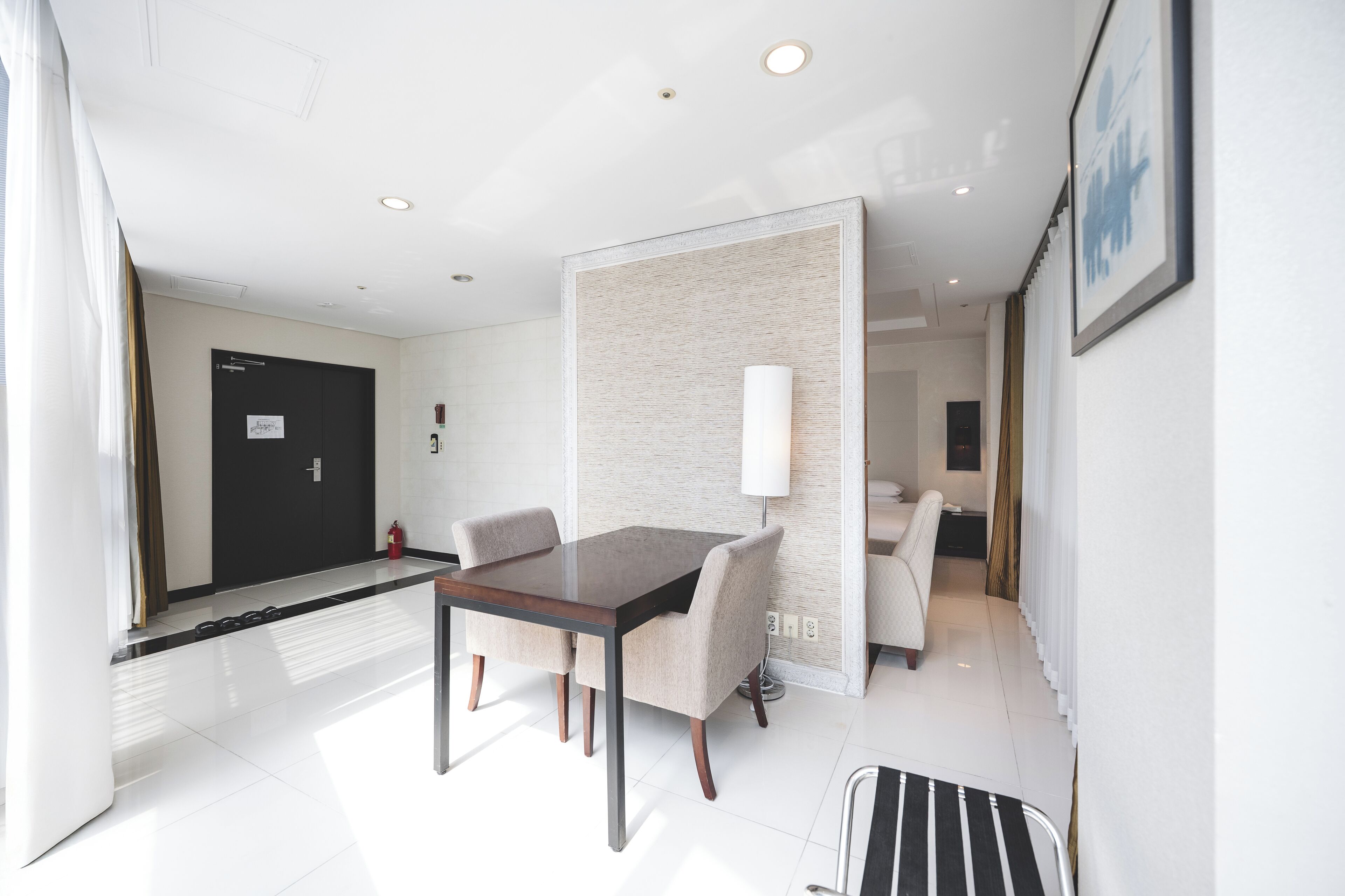 superior suite | 1 bedroom, premium bedding, down duvets, memory-foam beds