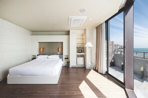 Executive Suite - Wide Terrace