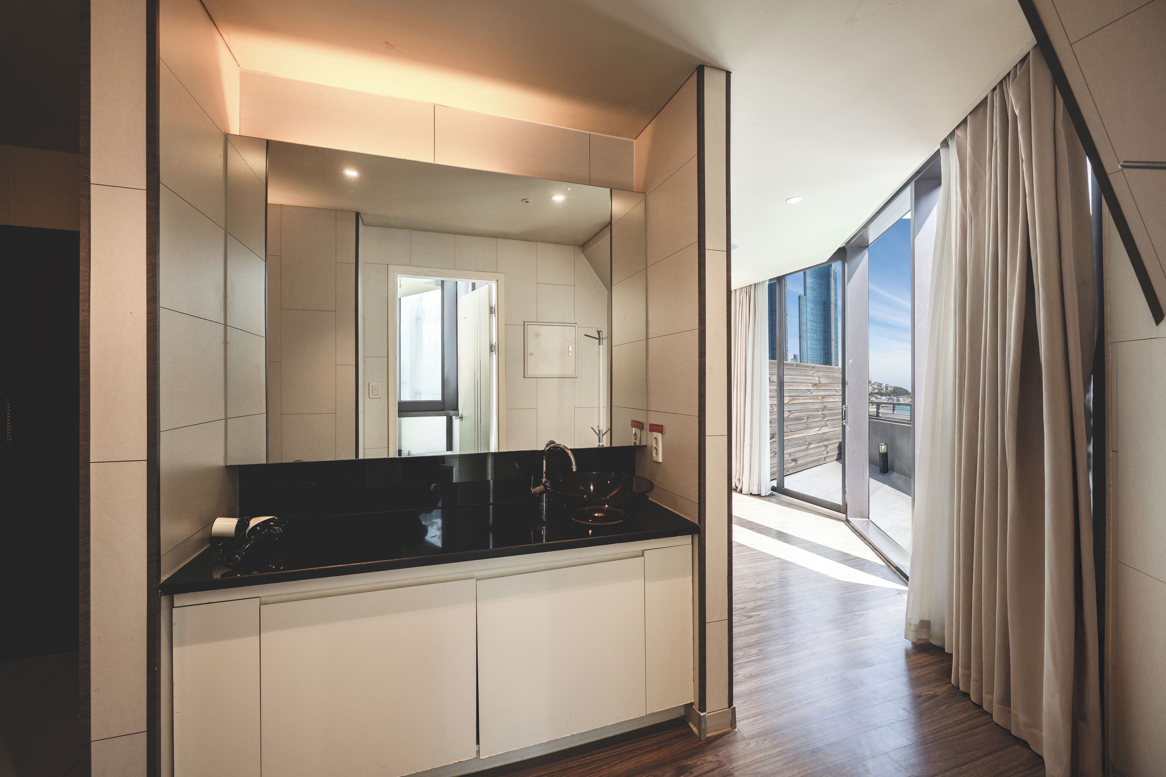 executive suite - wide terrace | 1 bedroom, premium bedding, down duvets, memory-foam beds