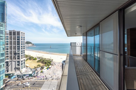 Ropa de cama de alta calidad, cubrecamas y colchones con efecto memoria