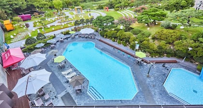 Kolon Hotel