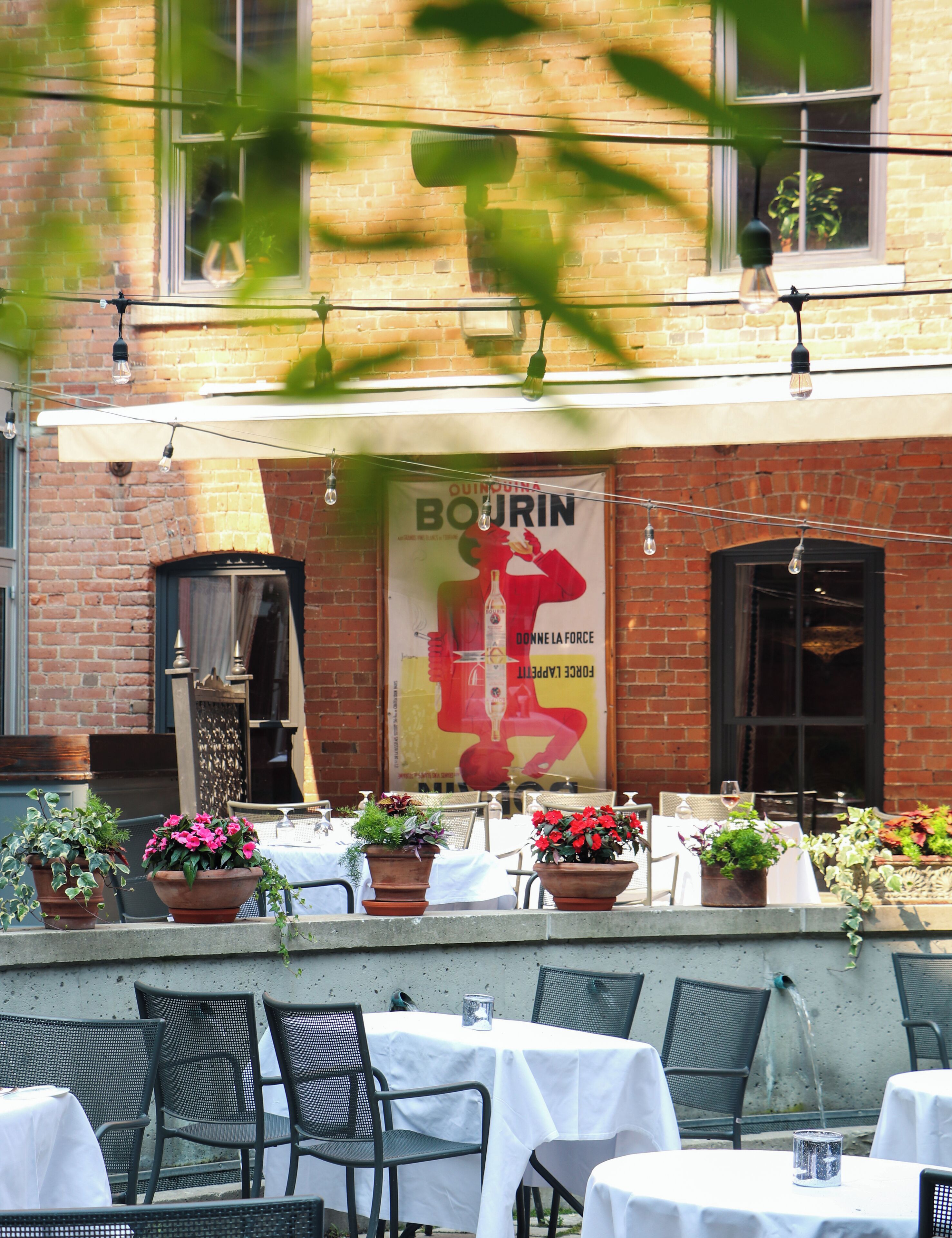 Breakfast, lunch and dinner served