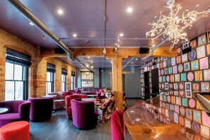 Cocktail bar - The Ivy at Verity (Toronto)