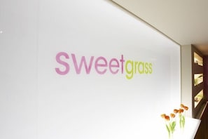 Sauna, hot tub, steam room, body treatments, aromatherapy, body wraps