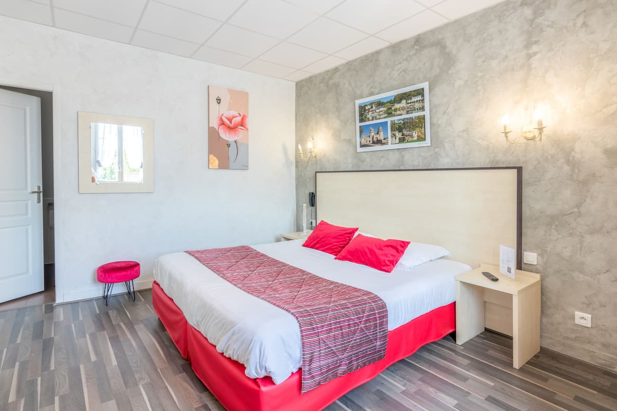 Blackout curtains, iron/ironing board, free WiFi, bed sheets