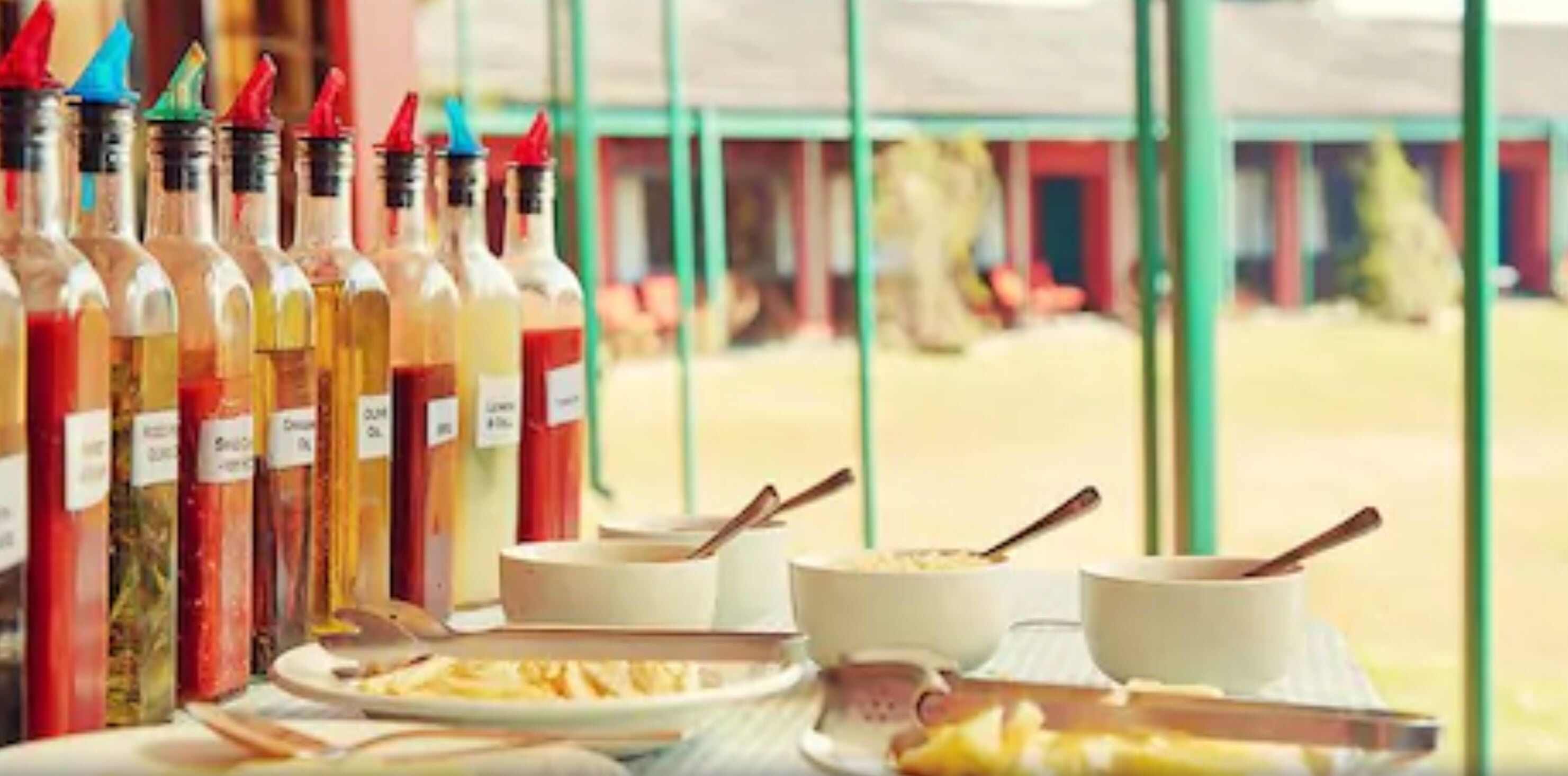 free buffet breakfast