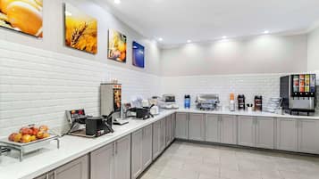 Free daily buffet breakfast