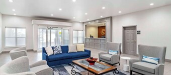 Comfort Inn & Suites Galveston Central Island near Pier