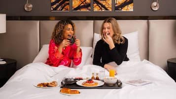 Daily cooked-to-order breakfast for a fee