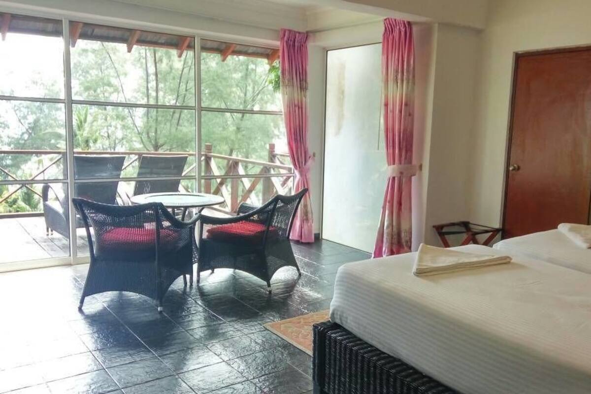Villa, 1 King Bed, Hill View - Twin Sharing | Iron/ironing board, WiFi