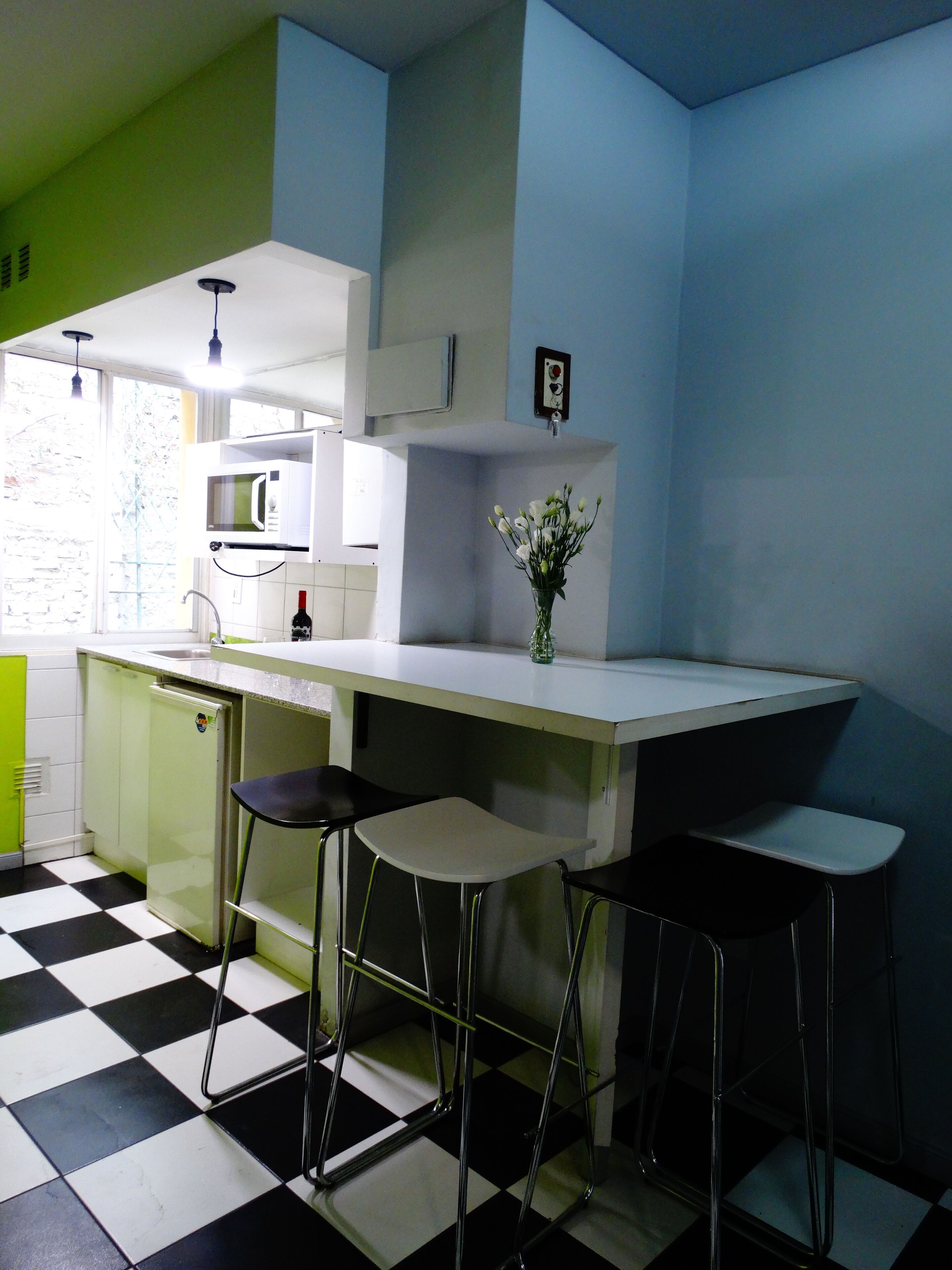 Ropa de cama de alta calidad y minibar 