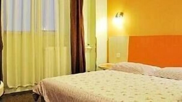 Unclassified image, 1 of 63, button - Ji Hotel (Hefei)
