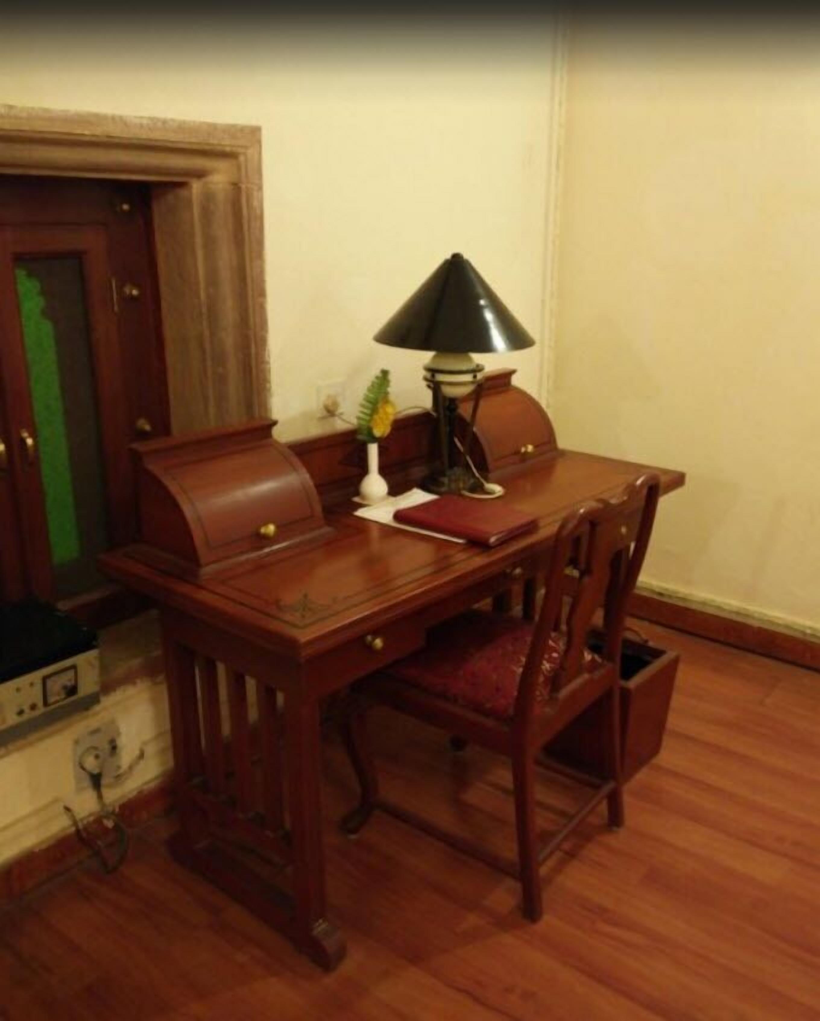 premium bedding, pillow-top beds, in-room safe, individually decorated