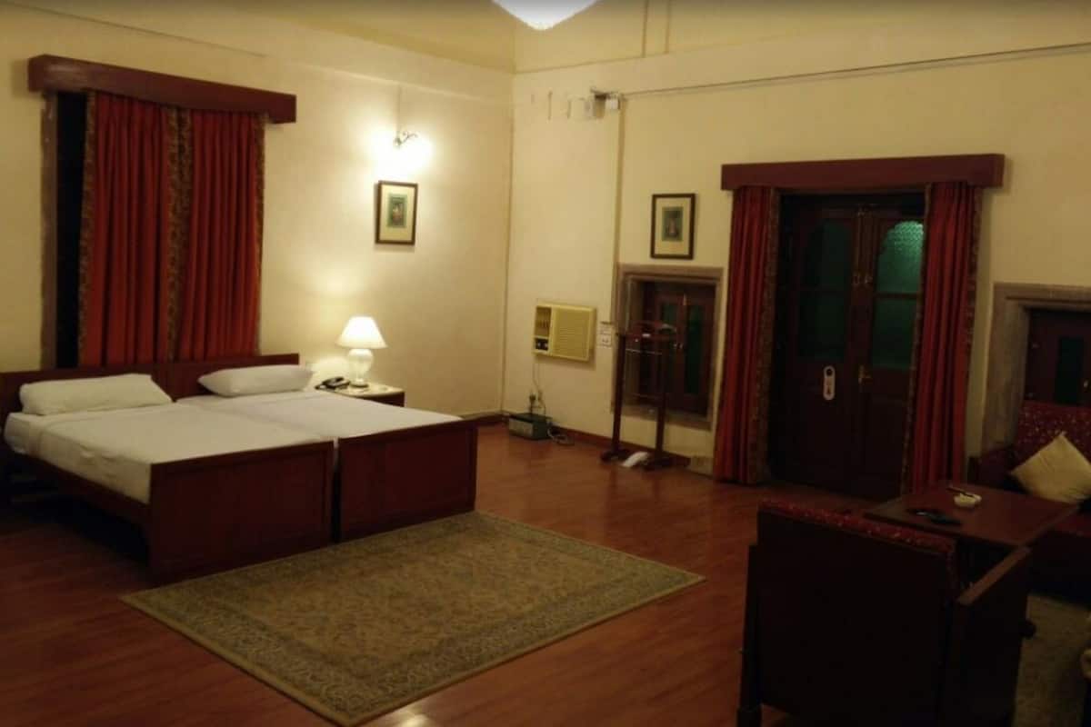 deluxe room | premium bedding, pillow-top beds, in-room safe, individually decorated