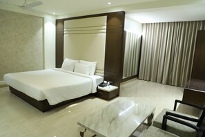Comfort Room, Pool View | View from room