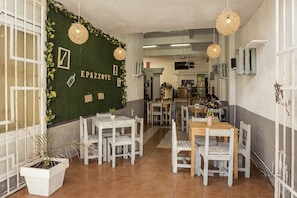 Frühstück und Mittagessen, internationale Küche