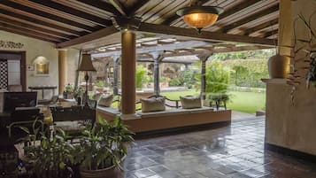 ๋ด๋ถ ์
๊ตฌ