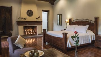 Suite | 1 ๊ฐ์ ์นจ์ค, ๊ณ ๊ธ ์นจ๊ตฌ, ์ค๋ฆฌ/๊ฑฐ์ํธ ์ด๋ถ, ํ
ํผํ๋ ์นจ๋