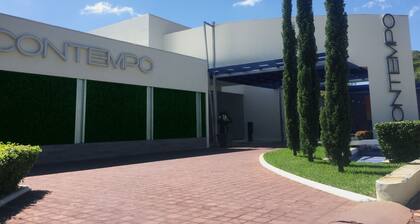Hotel Contempo