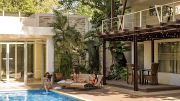 Alberca al aire libre