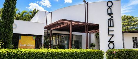 Entrada de la propiedad
