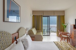 Panoramic Double Room | Down comforters, minibar, in-room safe, desk - Hotel Ilma (Limone sul Garda)