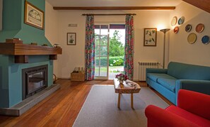 Leilighet, 1 soverom | Oppholdsrom | Peis