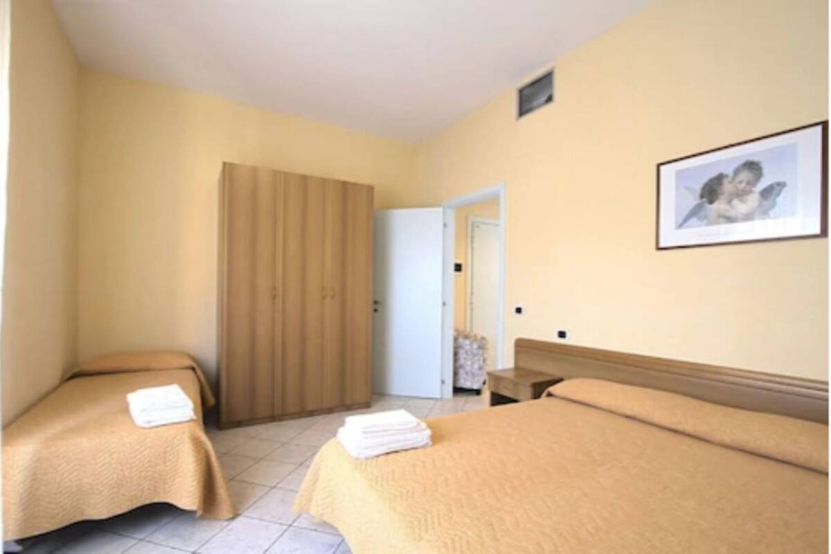 Desk, cots/infant beds, rollaway beds, free WiFi
