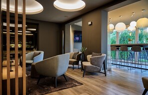 Lobby sitting area - Hotel Westend (Nuremberg)