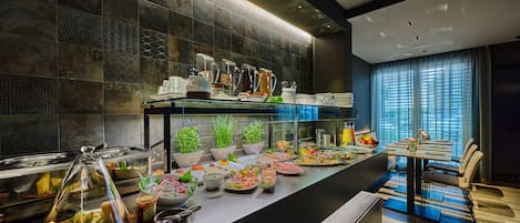 Daily buffet breakfast (EUR 15.00 per person)