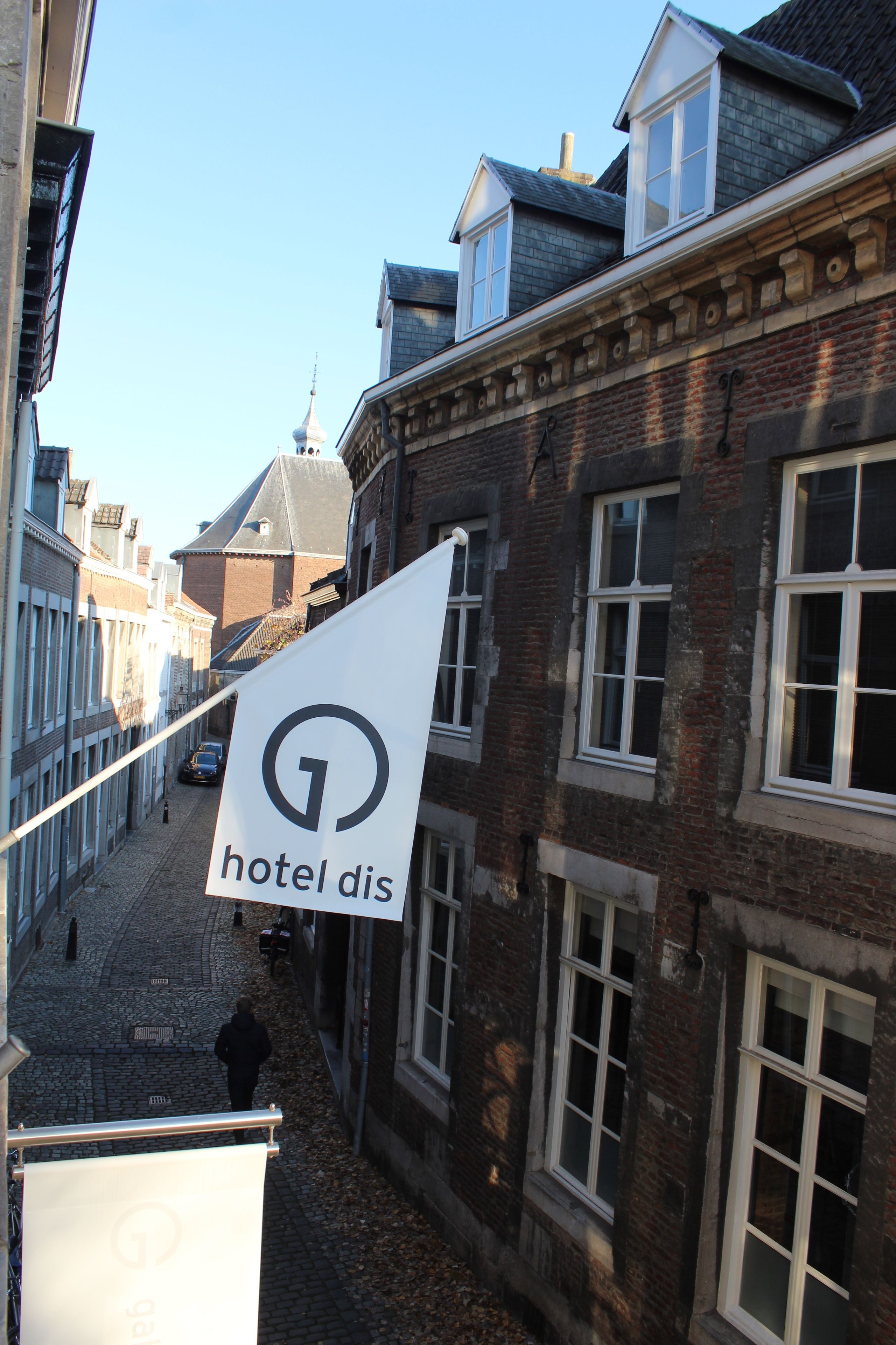 comfort double room, bathtub | view from room