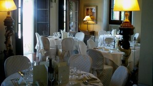 Unclassified image, 2 of 52, button - Relais Il Trebbiolo (Pontassieve)